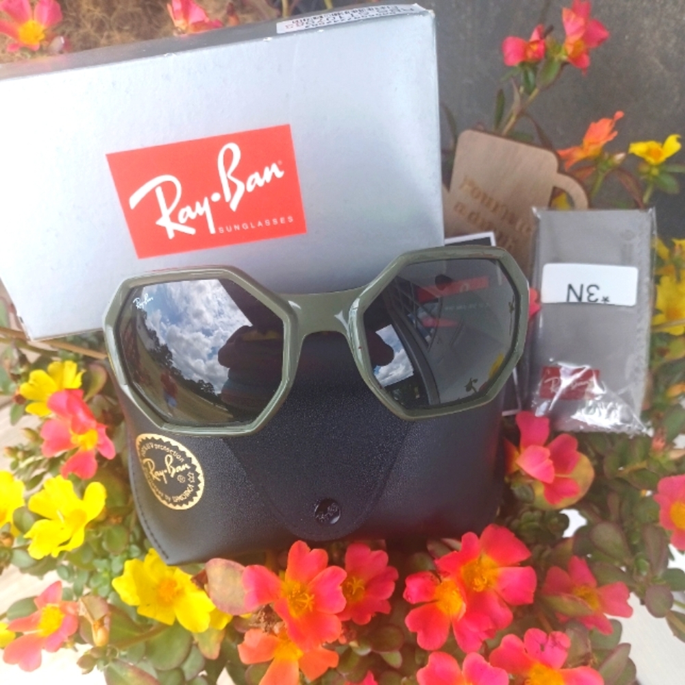 RAY BAN SUNGLASSES NWT ( SOLD OUT) IN THIS COLOR - Picture 6 of 9